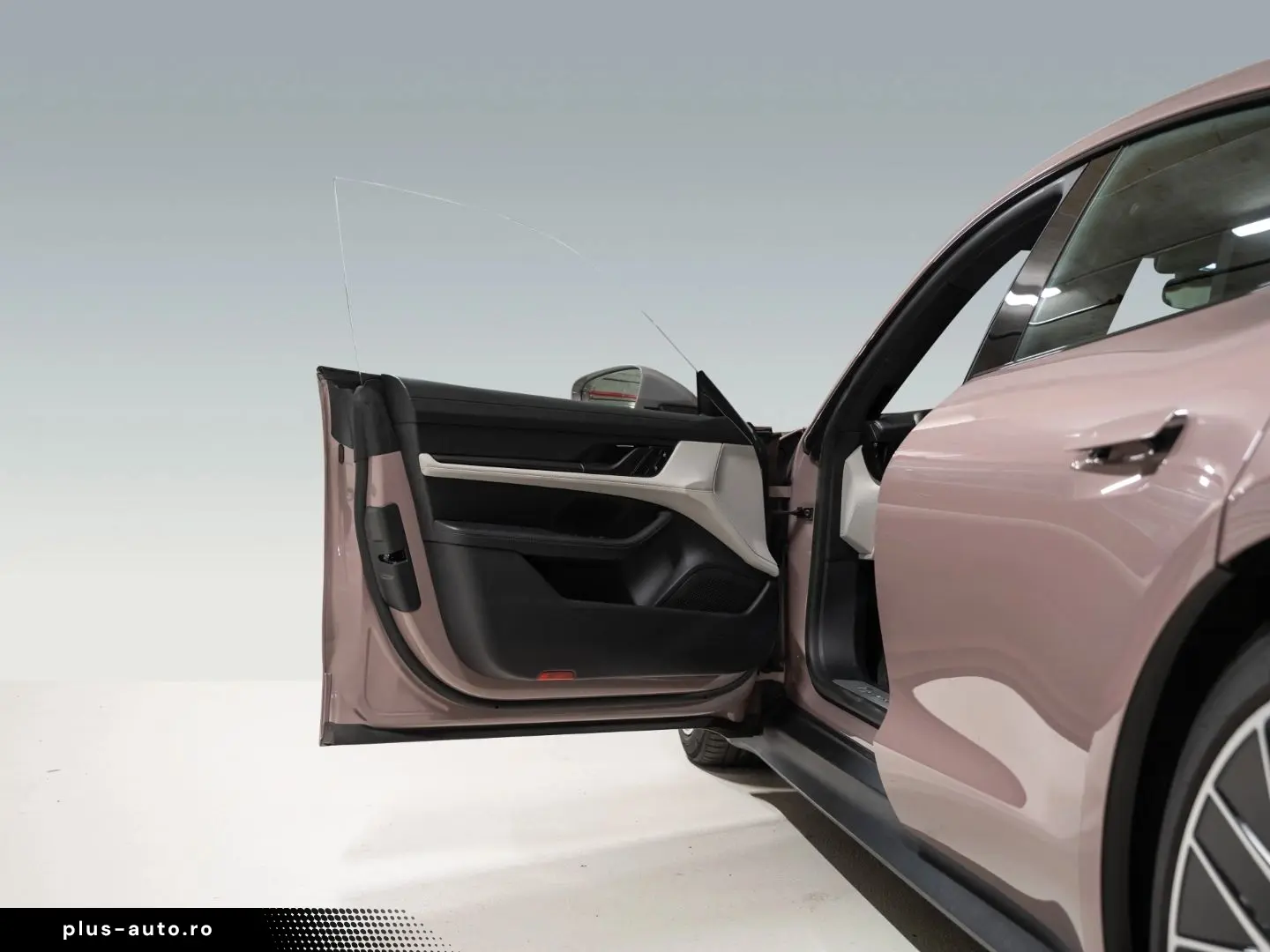 PORSCHE Taycan 4S InnoDrive Surround View Beifahrerdispl