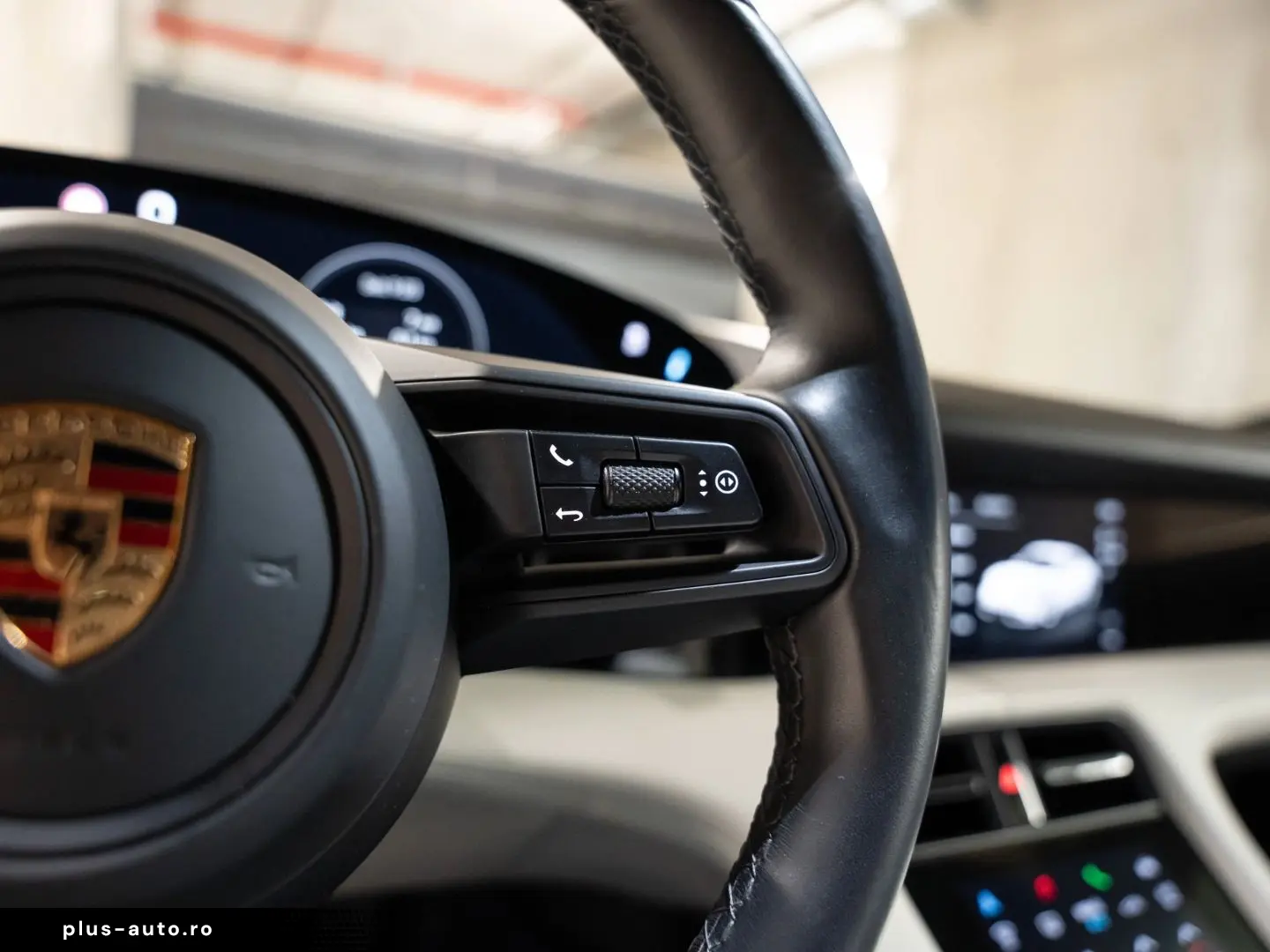 PORSCHE Taycan 4S InnoDrive Surround View Beifahrerdispl