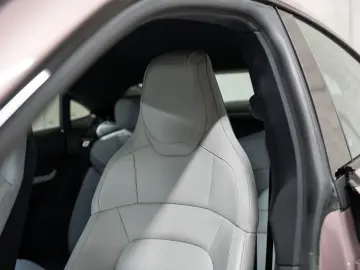 PORSCHE Taycan 4S InnoDrive Surround View Beifahrerdispl