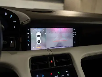 PORSCHE Taycan 4S InnoDrive Surround View Beifahrerdispl