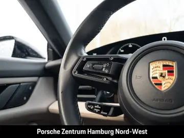 PORSCHE Taycan ParkAssistent Performancebatterie Plus