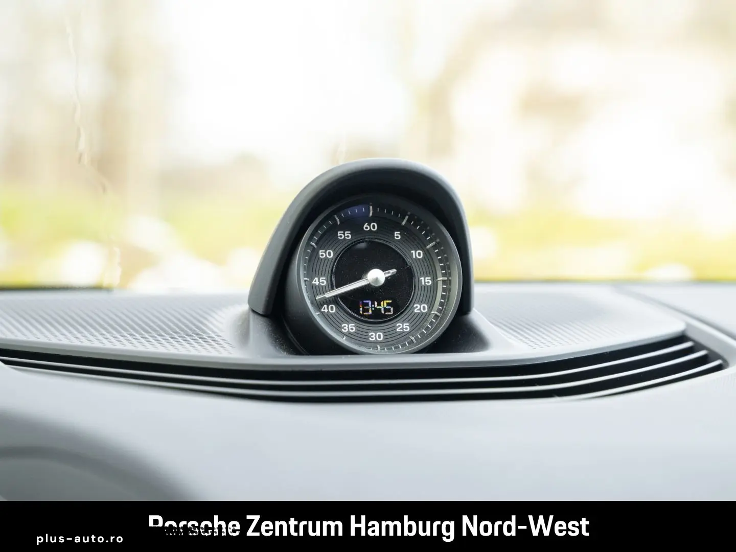 PORSCHE Taycan ParkAssistent Performancebatterie Plus