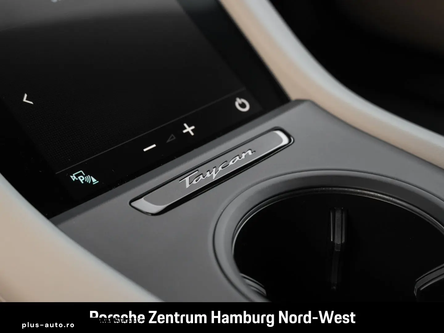 PORSCHE Taycan ParkAssistent Performancebatterie Plus