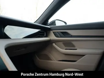 PORSCHE Taycan ParkAssistent Performancebatterie Plus