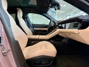 PORSCHE Taycan Performance HeadUP Panorama APPROVED