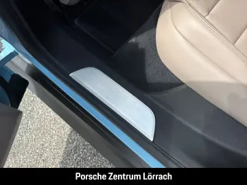 PORSCHE Taycan 4S Frozenblue BOSE Rückfahrkamera LED