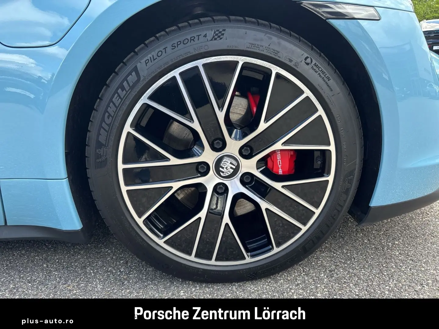 PORSCHE Taycan 4S Frozenblue BOSE Rückfahrkamera LED