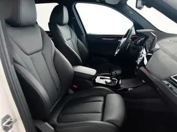 BMW X3xD20d LASER AHK Komfortz. STANDHEIZ.Unfallfrei