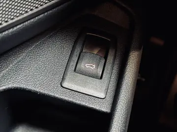 BMW M3 xDrive Competition 1.HD DRIVERS LIVE H&K LASE