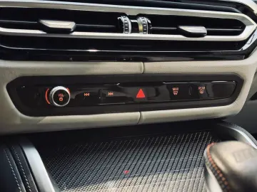 BMW M3 xDrive Competition 1.HD DRIVERS LIVE H&K LASE