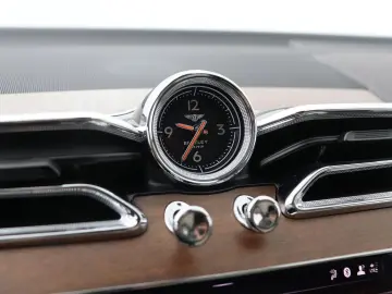 BENTLEY Bentayga 3.0 V6 Hybrid Azure   Massage Ventilati