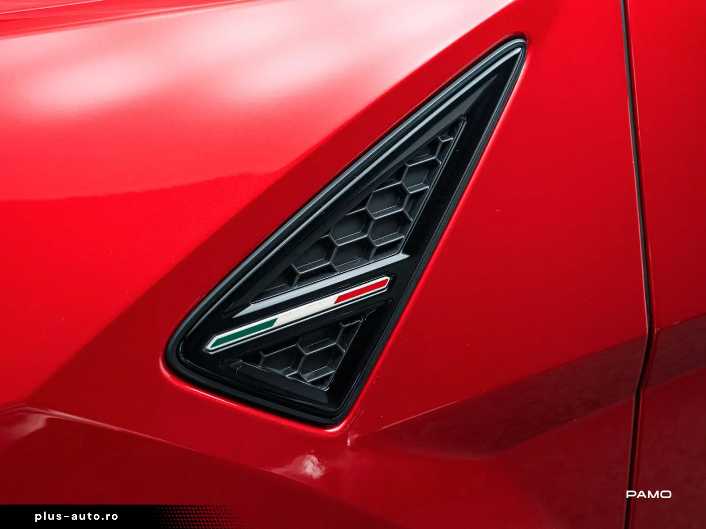 LAMBORGHINI Lamborghini Urus   B&O  PARK  Off  Carbon