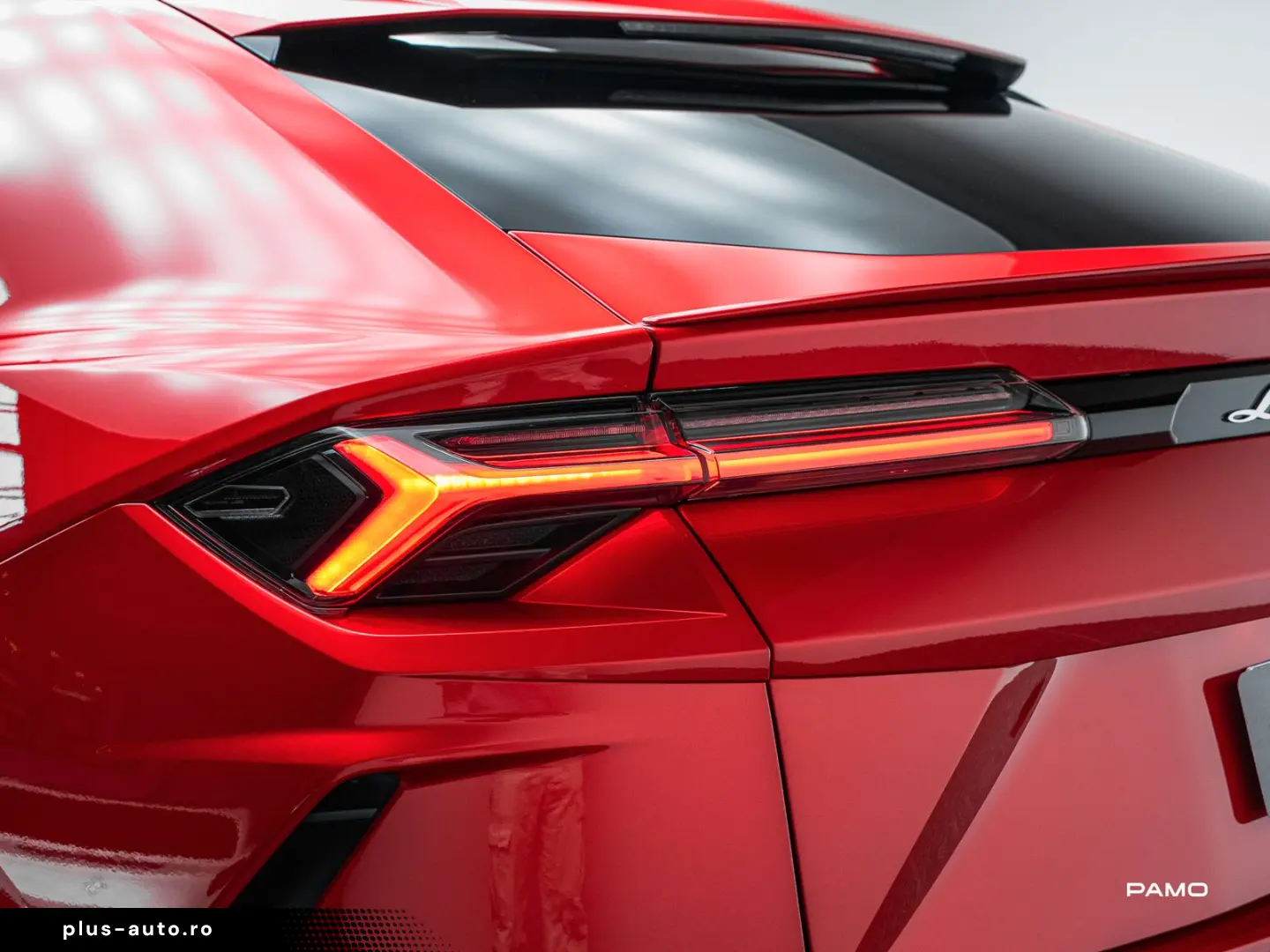 LAMBORGHINI Lamborghini Urus   B&O  PARK  Off  Carbon