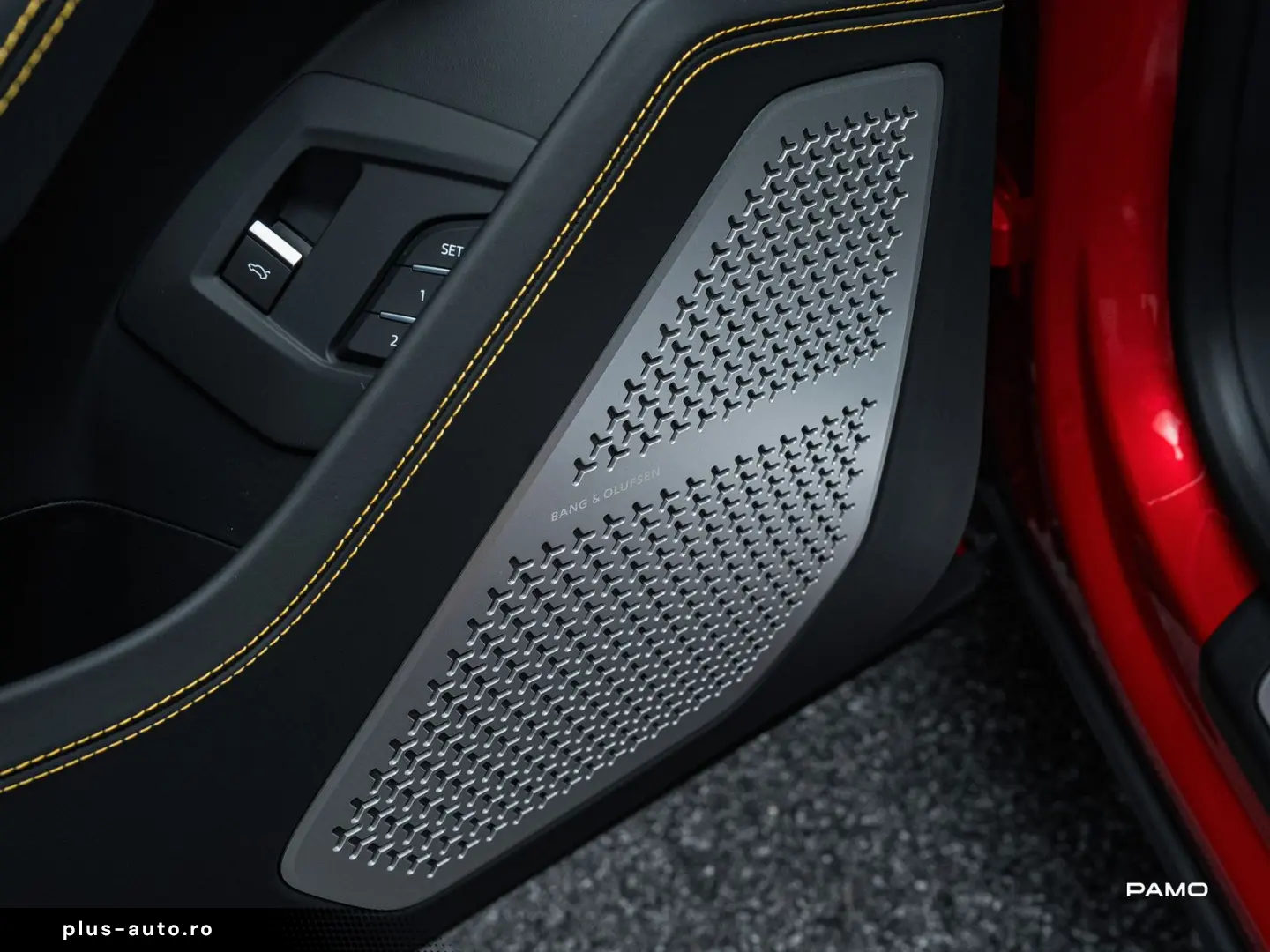 LAMBORGHINI Lamborghini Urus   B&O  PARK  Off  Carbon