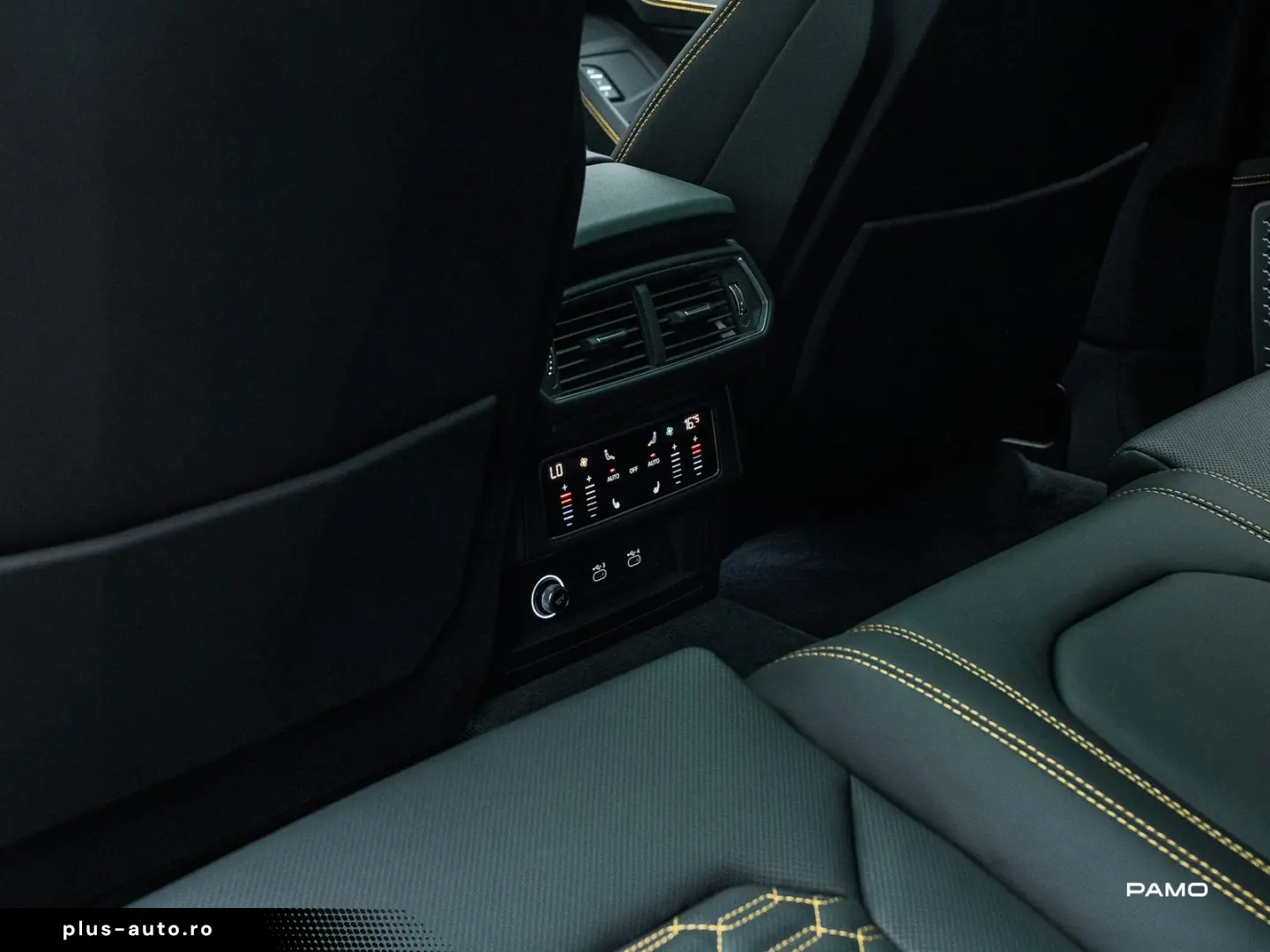 LAMBORGHINI Lamborghini Urus   B&O  PARK  Off  Carbon