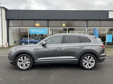 VW Touareg 3.0 TDI Elegance Pano Standh Allradlenk