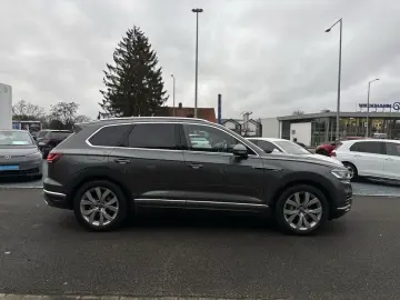 VW Touareg 3.0 TDI Elegance Pano Standh Allradlenk