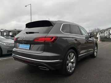 VW Touareg 3.0 TDI Elegance Pano Standh Allradlenk
