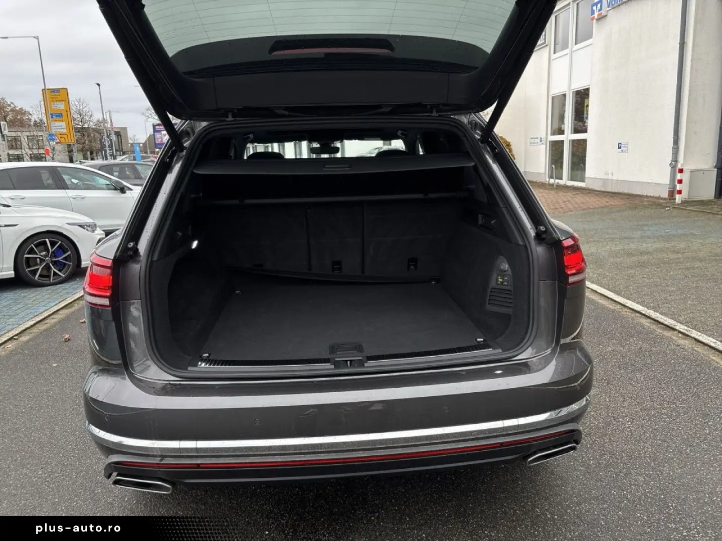 VW Touareg 3.0 TDI Elegance Pano Standh Allradlenk