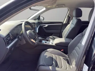 VW Touareg Elegance 4Motion 3.0 V6 TDI AHK Navi IQ.