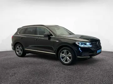 VW Touareg Elegance TDI AHK STDHZ LUFT MATRIX LEDER
