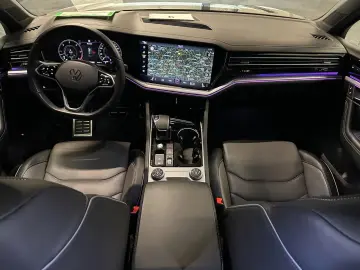 VW Touareg R-Line 4Motion  Black Style 22Zoll LUFT