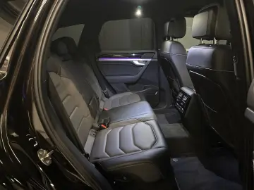 VW Touareg R-Line 4Motion  Black Style 22Zoll LUFT