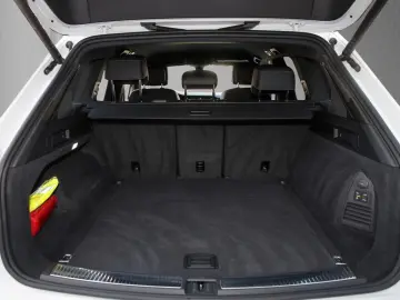 VW Touareg 3.0 TDI R-Line 4Mo AHK RFK Luftfederung