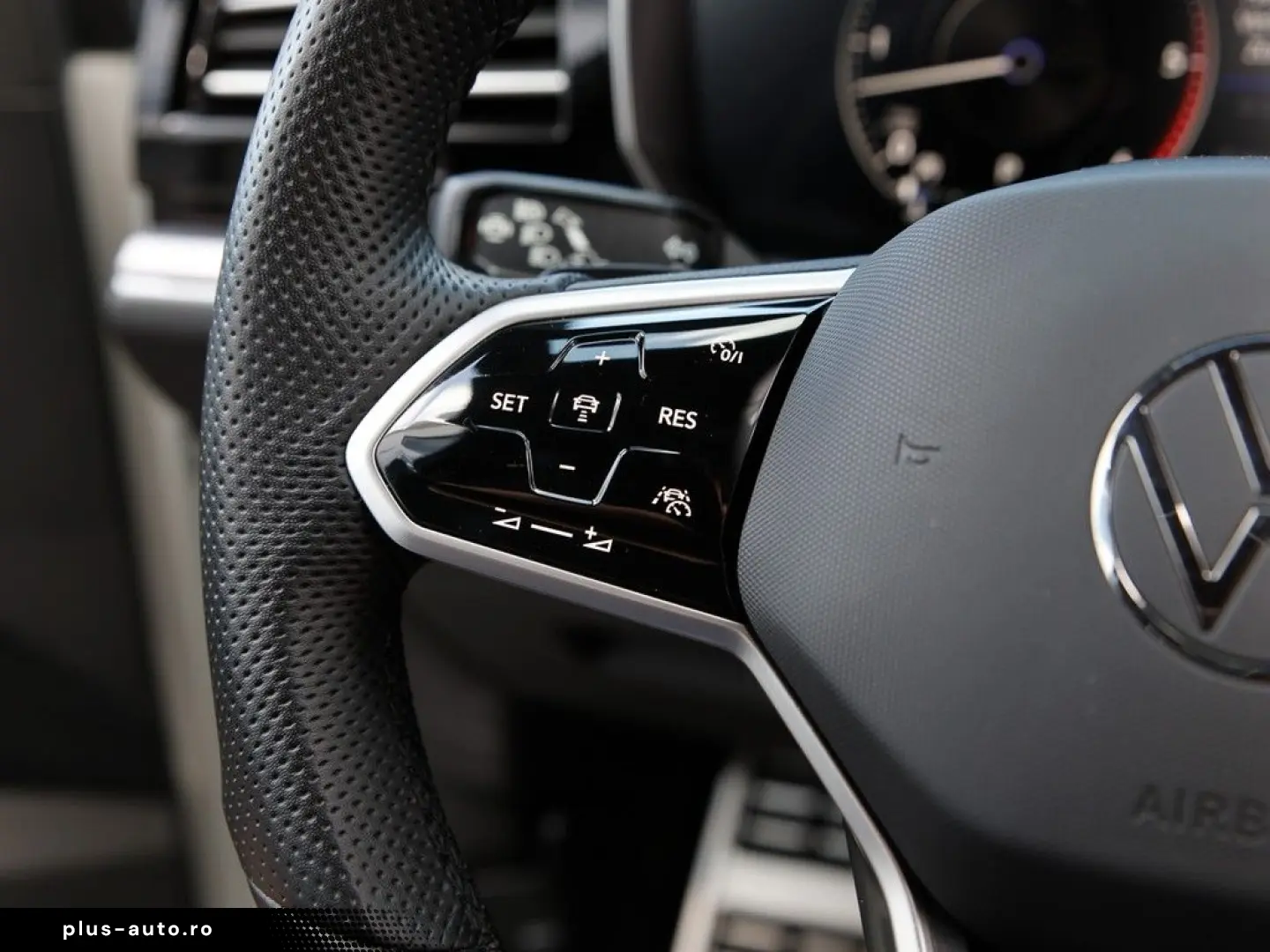 VW Touareg 3.0 TDI R-Line 4Mo AHK RFK Luftfederung