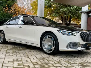MERCEDES-BENZ S 680 Maybach Vollausstattung TV Kühlbox
