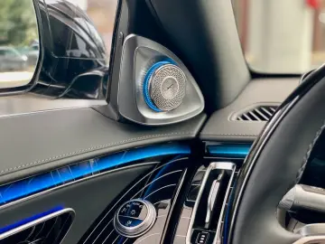 MERCEDES-BENZ S 680 Maybach Vollausstattung TV Kühlbox