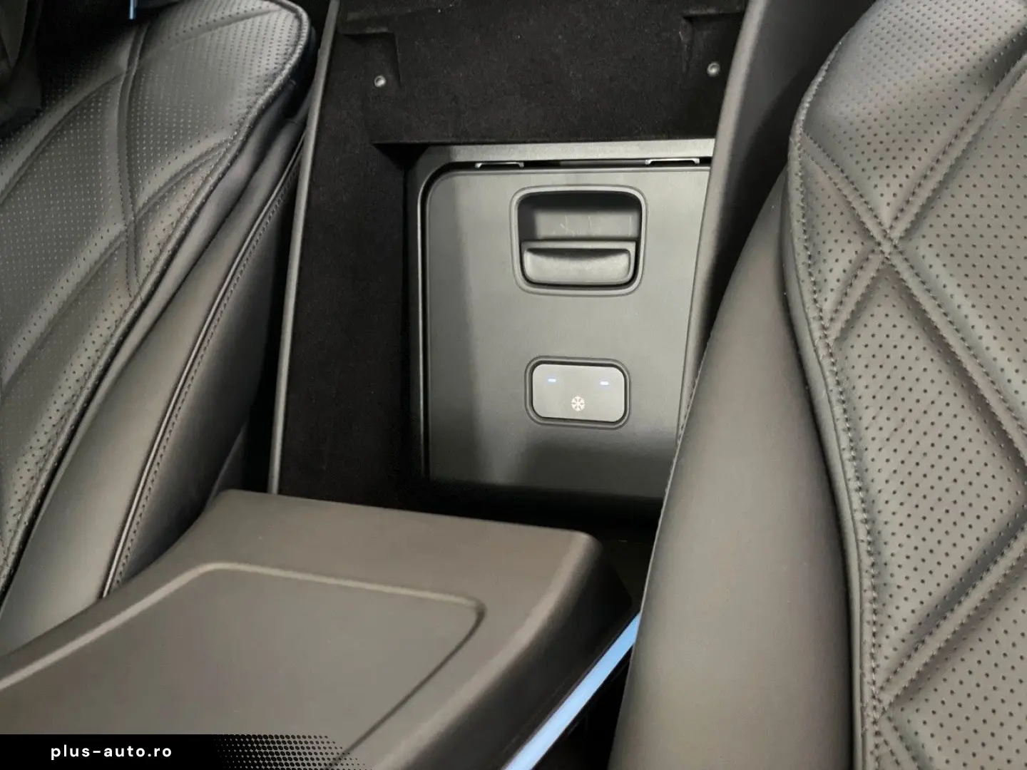 MERCEDES-BENZ S 680 Maybach Vollausstattung TV Kühlbox