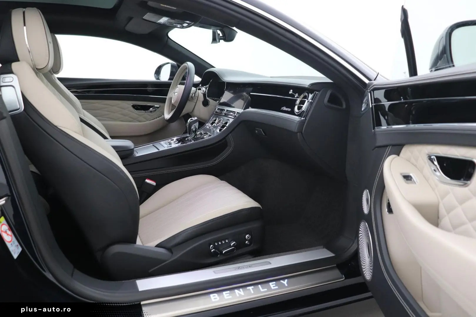 BENTLEY Continental GT 4.0 V8 Azure   Rotating Display