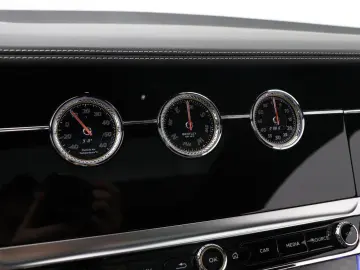 BENTLEY Continental GT 4.0 V8 Azure   Rotating Display