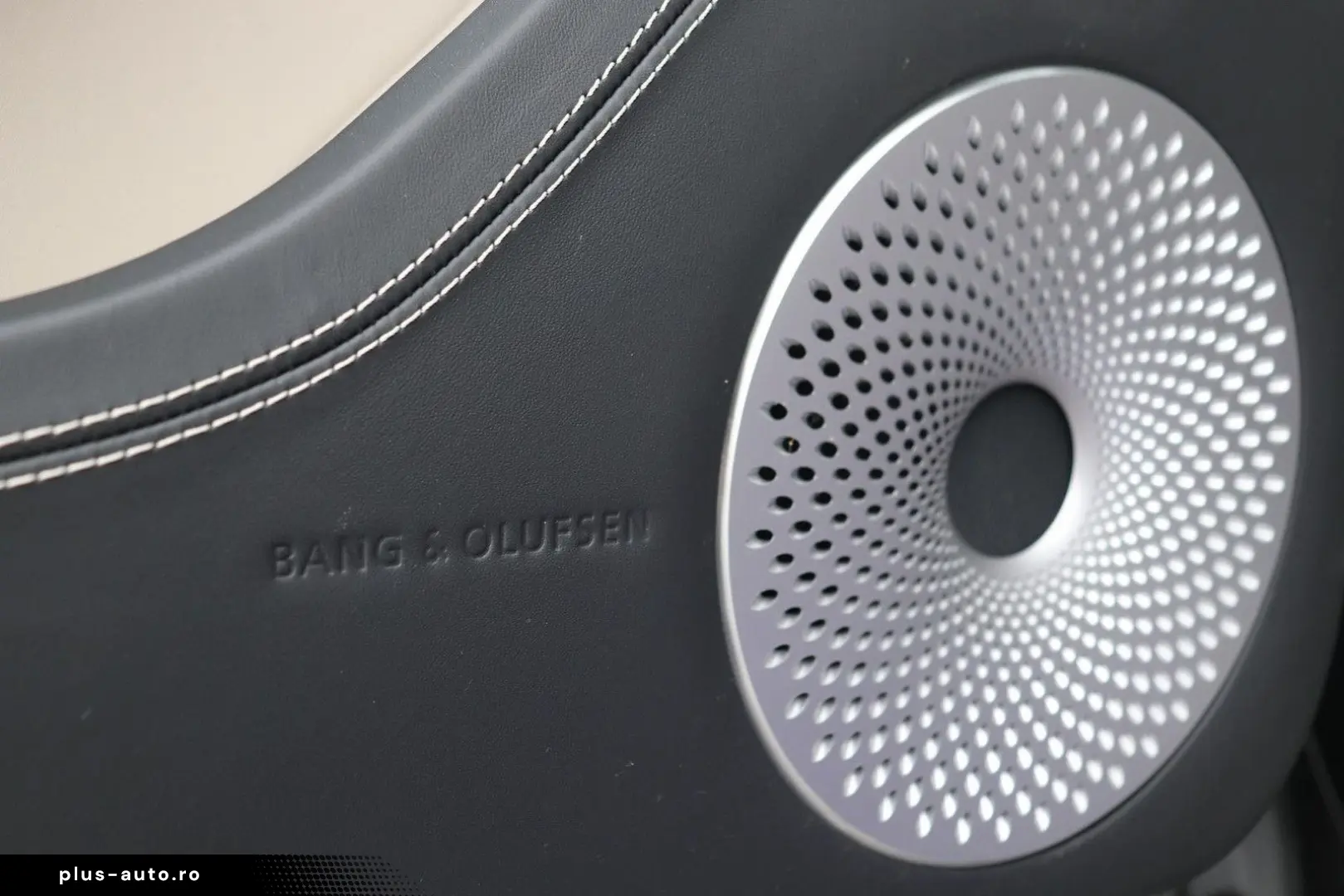 BENTLEY Continental GT 4.0 V8 Azure   Rotating Display