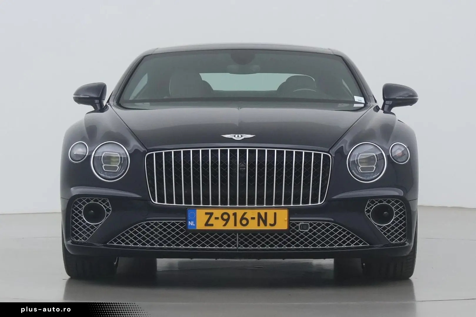 BENTLEY Continental GT 4.0 V8 Azure   Rotating Display
