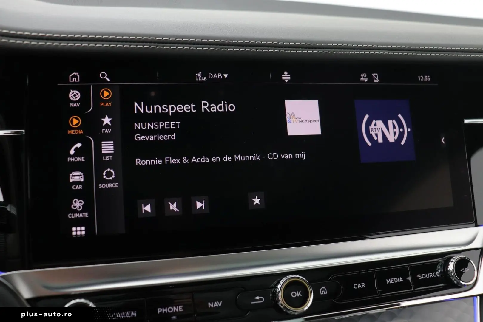 BENTLEY Continental GT 4.0 V8 Azure   Rotating Display