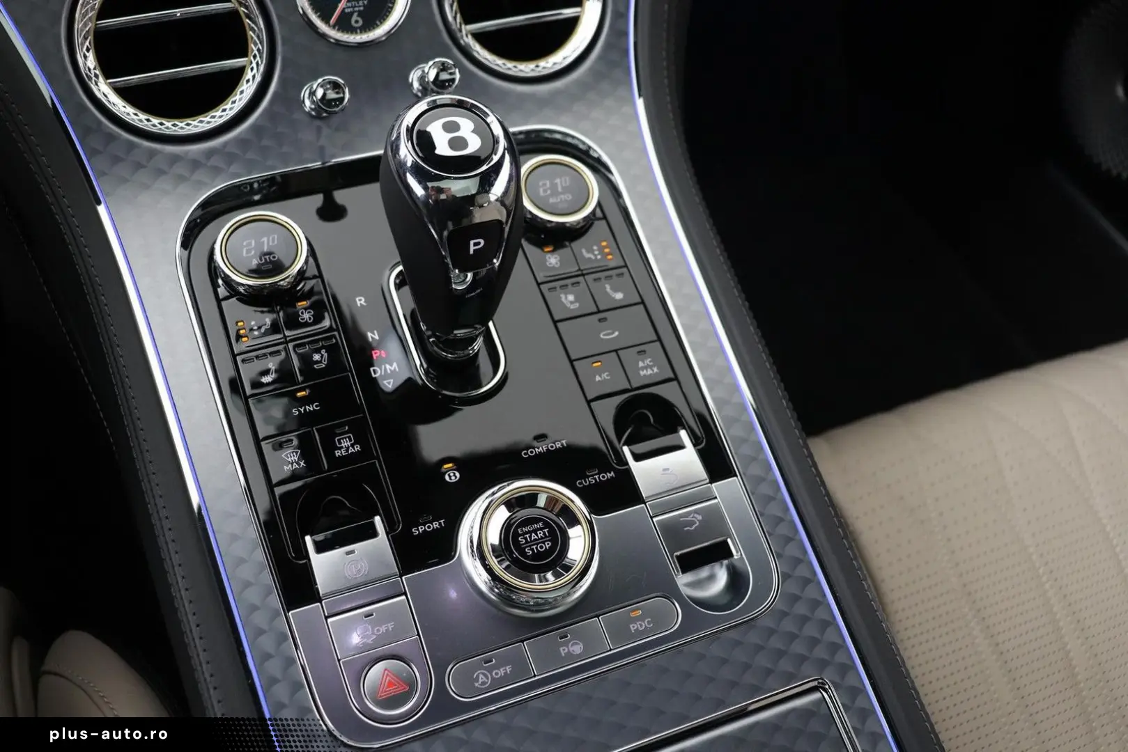 BENTLEY Continental GT 4.0 V8 Azure   Rotating Display
