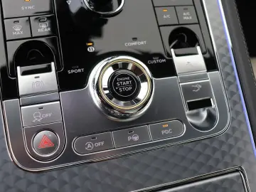 BENTLEY Continental GT 4.0 V8 Azure   Rotating Display