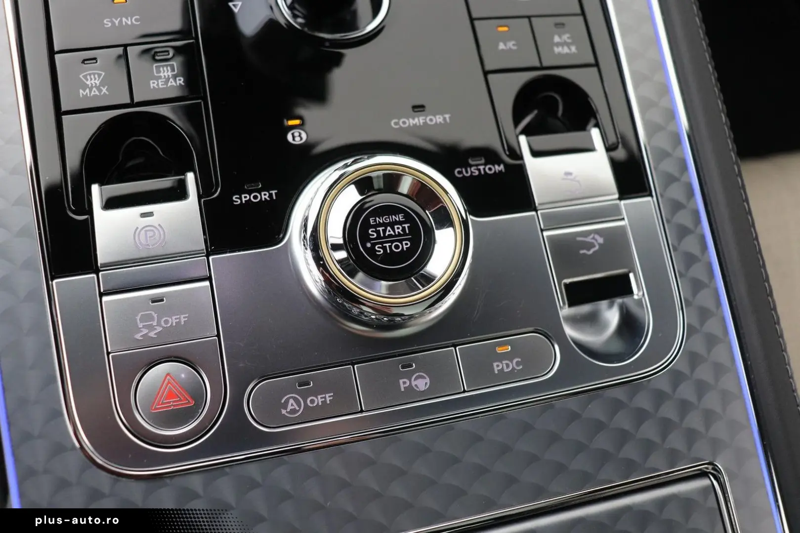 BENTLEY Continental GT 4.0 V8 Azure   Rotating Display