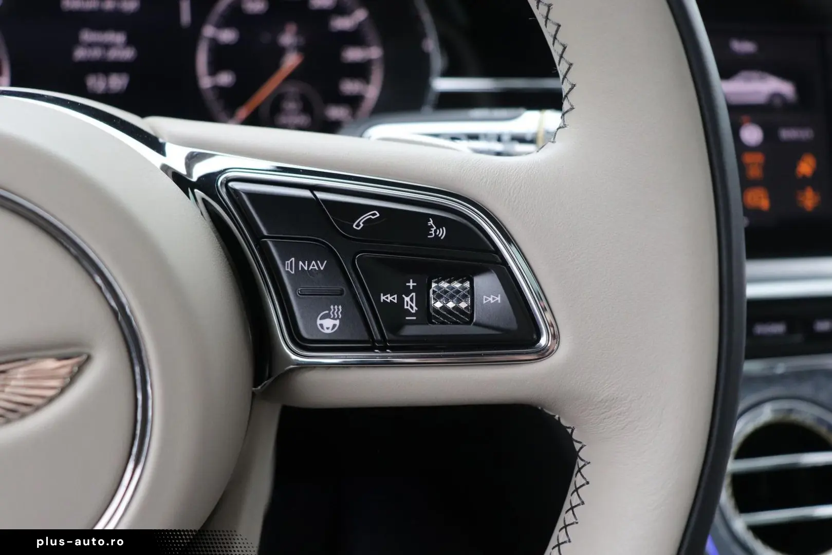 BENTLEY Continental GT 4.0 V8 Azure   Rotating Display