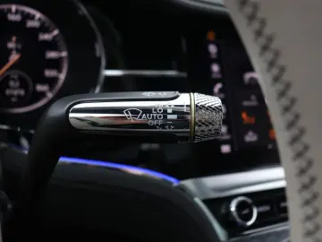 BENTLEY Continental GT 4.0 V8 Azure   Rotating Display