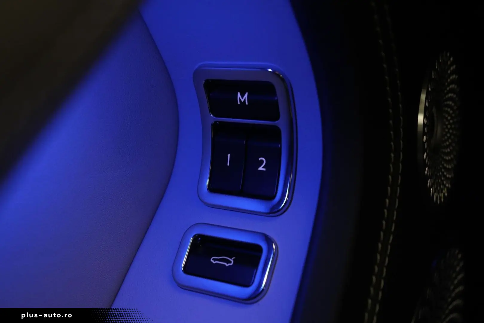 BENTLEY Continental GT 4.0 V8 Azure   Rotating Display