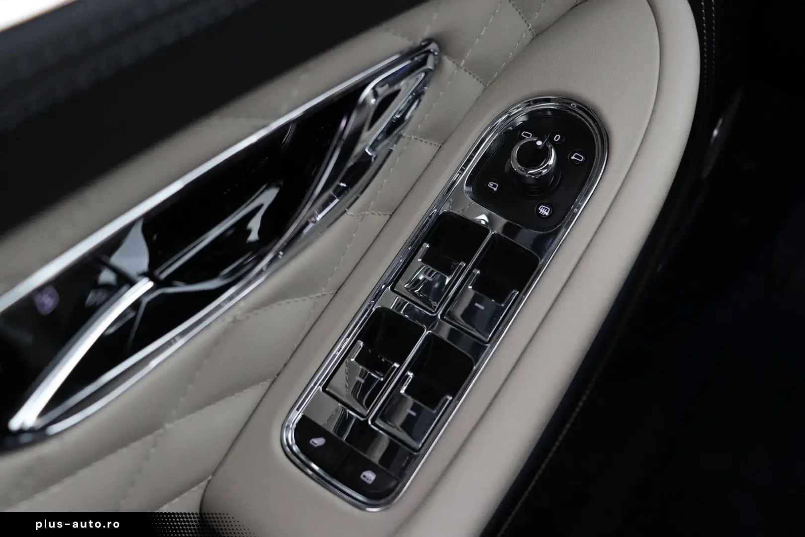 BENTLEY Continental GT 4.0 V8 Azure   Rotating Display