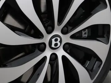 BENTLEY Continental GT 4.0 V8 Azure   Rotating Display