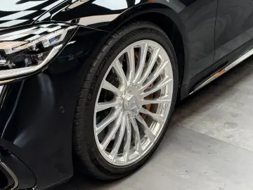 MERCEDES-BENZ S 63 AMG e 4Matic  L  4DBURM CHAUFFEUR HUD