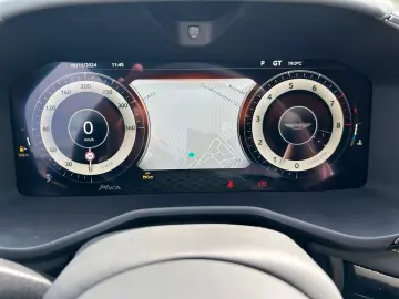 ASTON MARTIN DBX 707