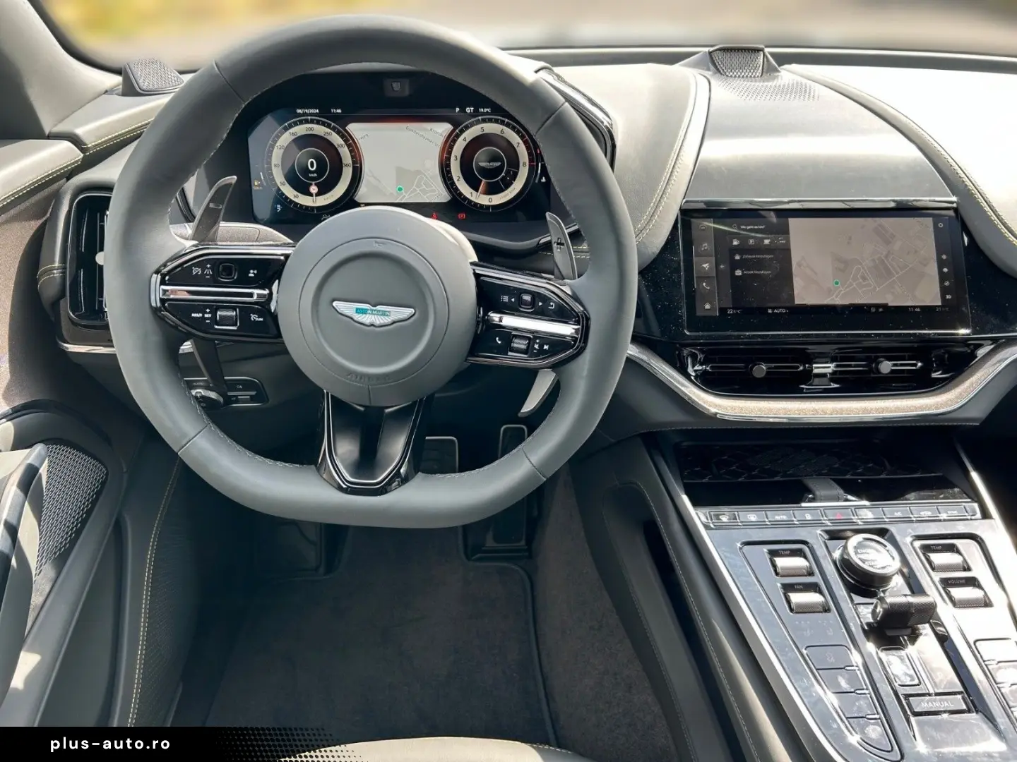 ASTON MARTIN DBX 707