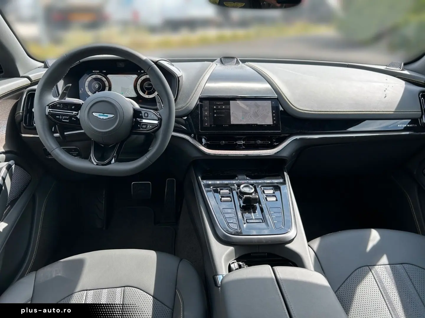 ASTON MARTIN DBX 707