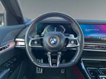 BMW 740 d xDrive M Sport Panorama TWO-TONE